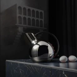 Bugatti Giulietta Kettle Steel -Kitchen appliances 02GTCRNUUK Bugatti Giulietta Kettle Steel 3