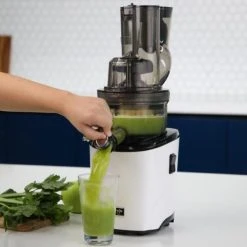 Kuvings REVO830 Revolution Cold Press Juicer White With FREE Gift 8 Kuvings REVO830 Revolution Cold Press Juicer White With FREE Gift -Kitchen appliances 101070093A Kuvings REVO830 Revolution Cold Press Juicer White 3