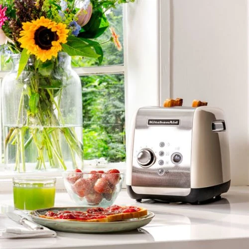 KitchenAid 2 Slot Toaster Almond Cream 6 KitchenAid 2 Slot Toaster Almond Cream - Image 6