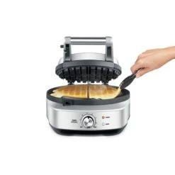 Sage The No-Mess Waffle Maker -Kitchen appliances BWM520BSS Sage The No Mess Waffle Maker 600px 3