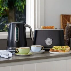 Sage Soft Top Luxe Kettle Black Truffle 5 Sage Soft Top Luxe Kettle Black Truffle -Kitchen appliances SKE735BTR Sage Soft Top Luxe Kettle Black Truffle 600px 2
