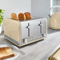 Swan Retro Cream 4 Slice Toaster -Kitchen appliances ST19020CN Swan Retro 4 Slice Toaster Cream 5