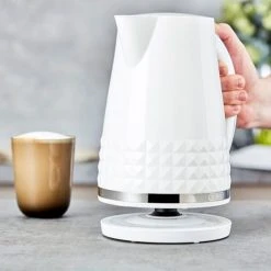 Tower Solitaire 3KW 1.5 Litre Kettle White 11 Tower Solitaire 3KW 1.5 Litre Kettle White -Kitchen appliances T10075WHT Tower Solitare 3KW 1 5 Litre Kettle White 5
