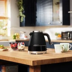 Beko Black & Chrome Cosmopolis Dome Kettle -Kitchen appliances WKM8307B Beko Black Chrome Cosmopolis Dome Kettle 4