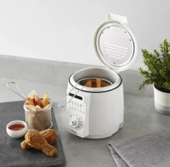 Presto 1L Deep Fat Fryer -Kitchen appliances fit 680