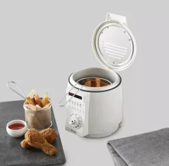 Presto 1L Deep Fat Fryer -Kitchen appliances fit 681